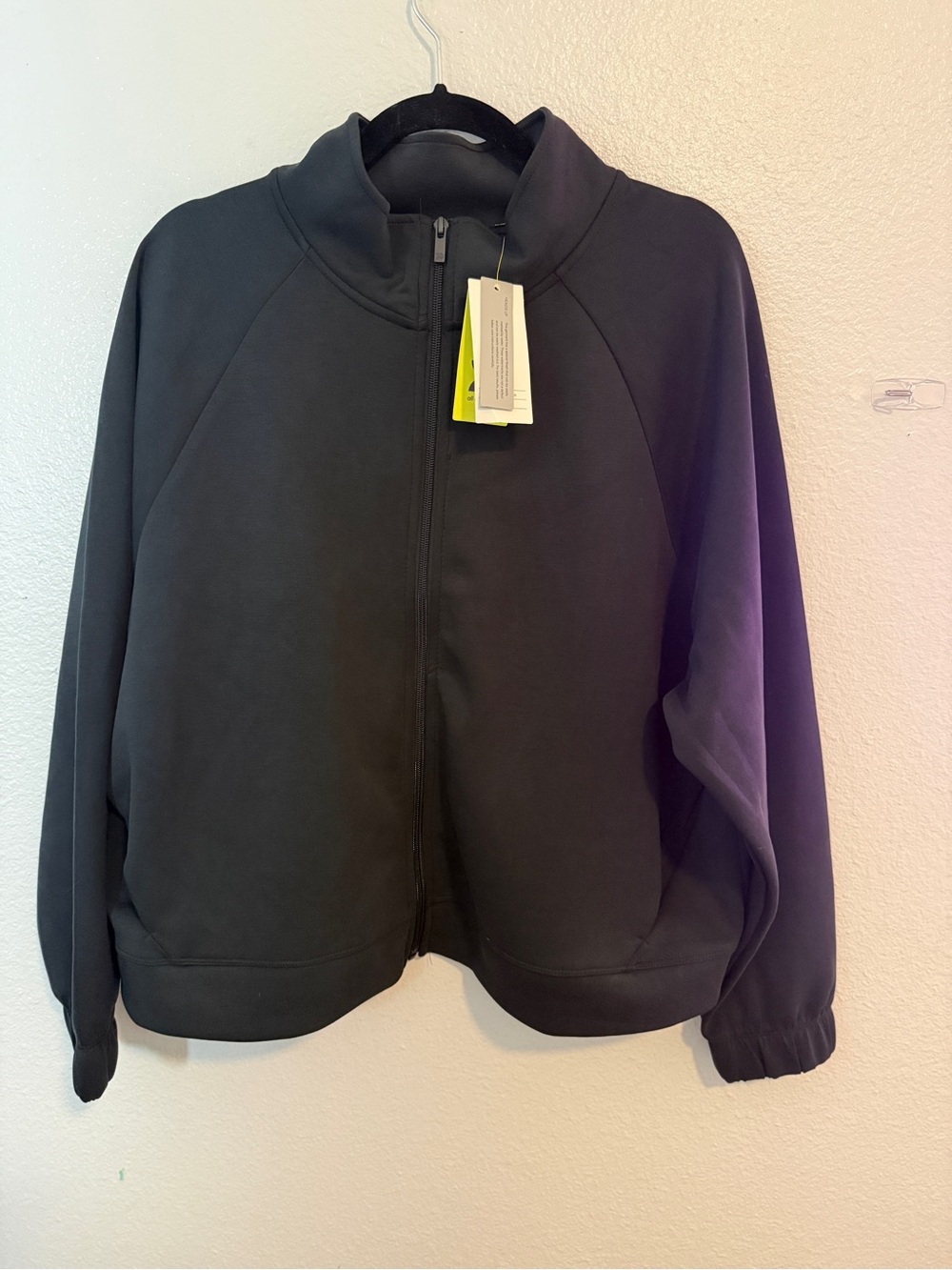 All In Motion Women’s XXL Airy Sleek Full Zip Jacket Black NWT - Picture 2 of 14
